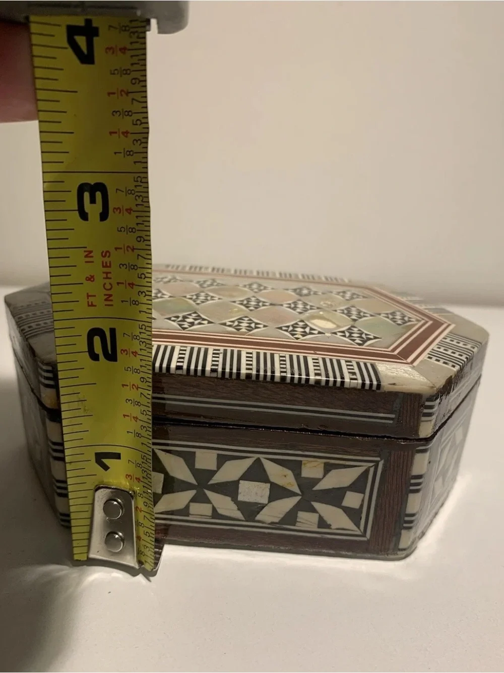 Inlaid Mother of Pearl Hexagonal Trinket Box - Black & Cream Pattern