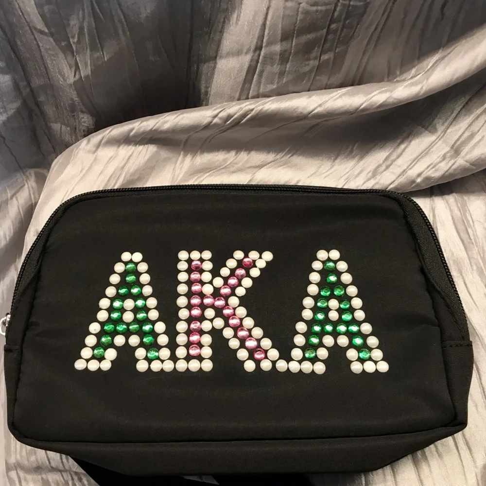 N/A stylish black
