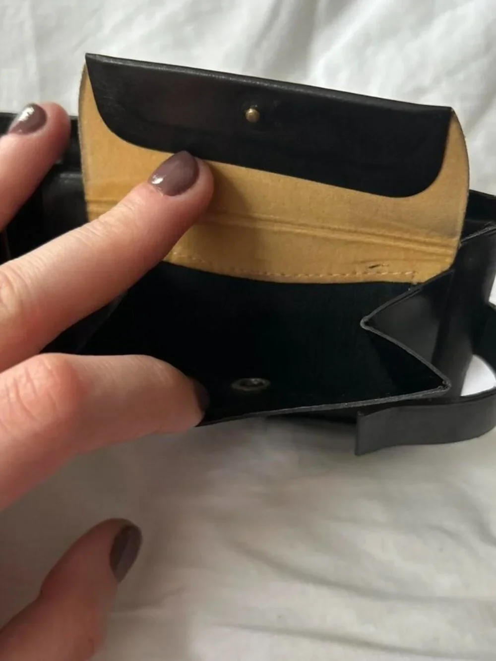 Buxton 75 black