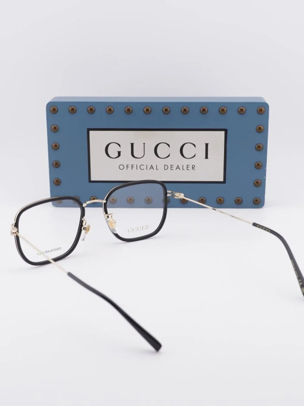 Gucci model gg1852oa