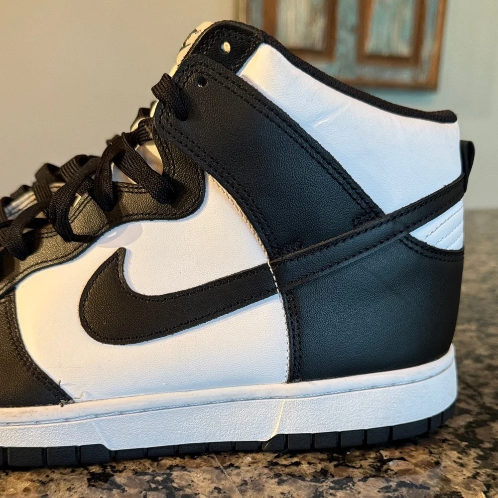 Nike classic sneakers