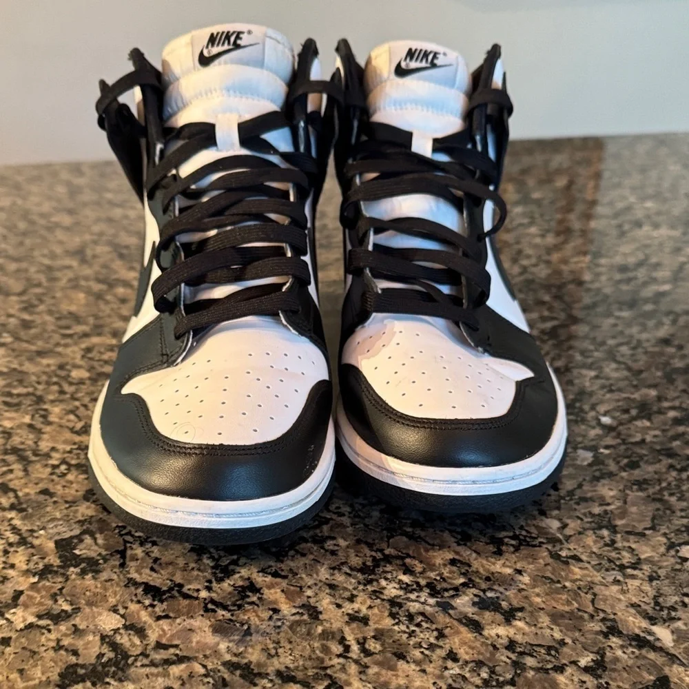 Nike classic sneakers