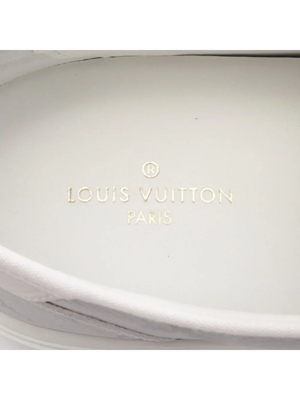 Louis Vuitton by items