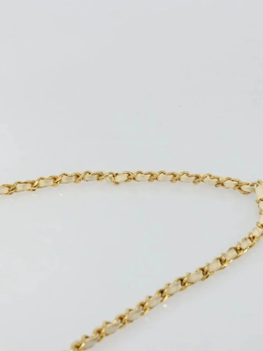 CHANEL item box shoulder