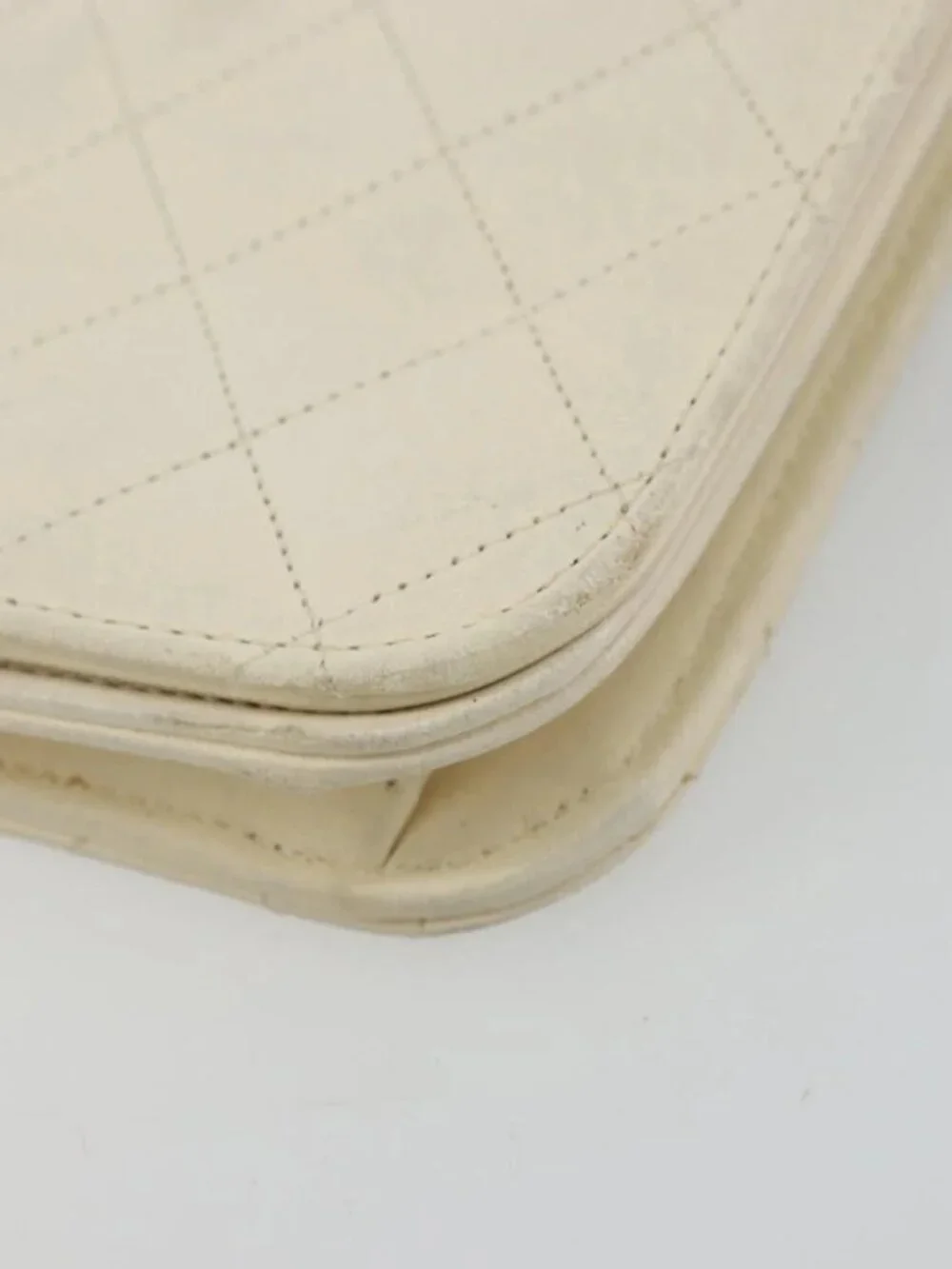 CHANEL stain item