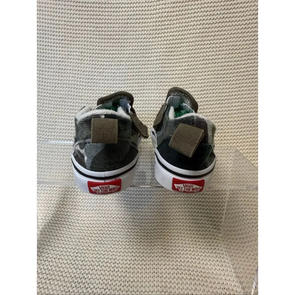 Vans slip sneakers