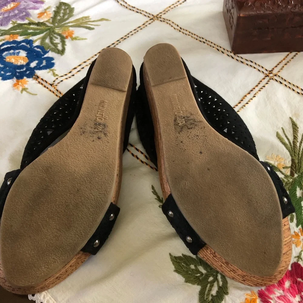 Minnetonka lainey crisscross