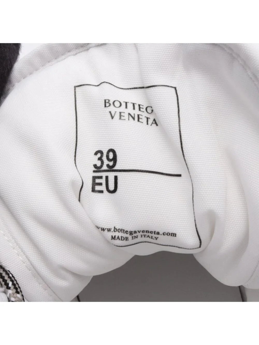 Bottega Veneta unused item