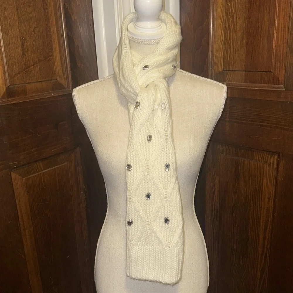 Mixit white winter scarf with embellishment.