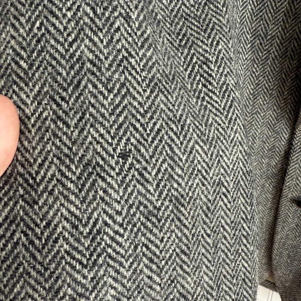 Harris Tweed vtg black white‎ herringbone wool men's sport coat jacket