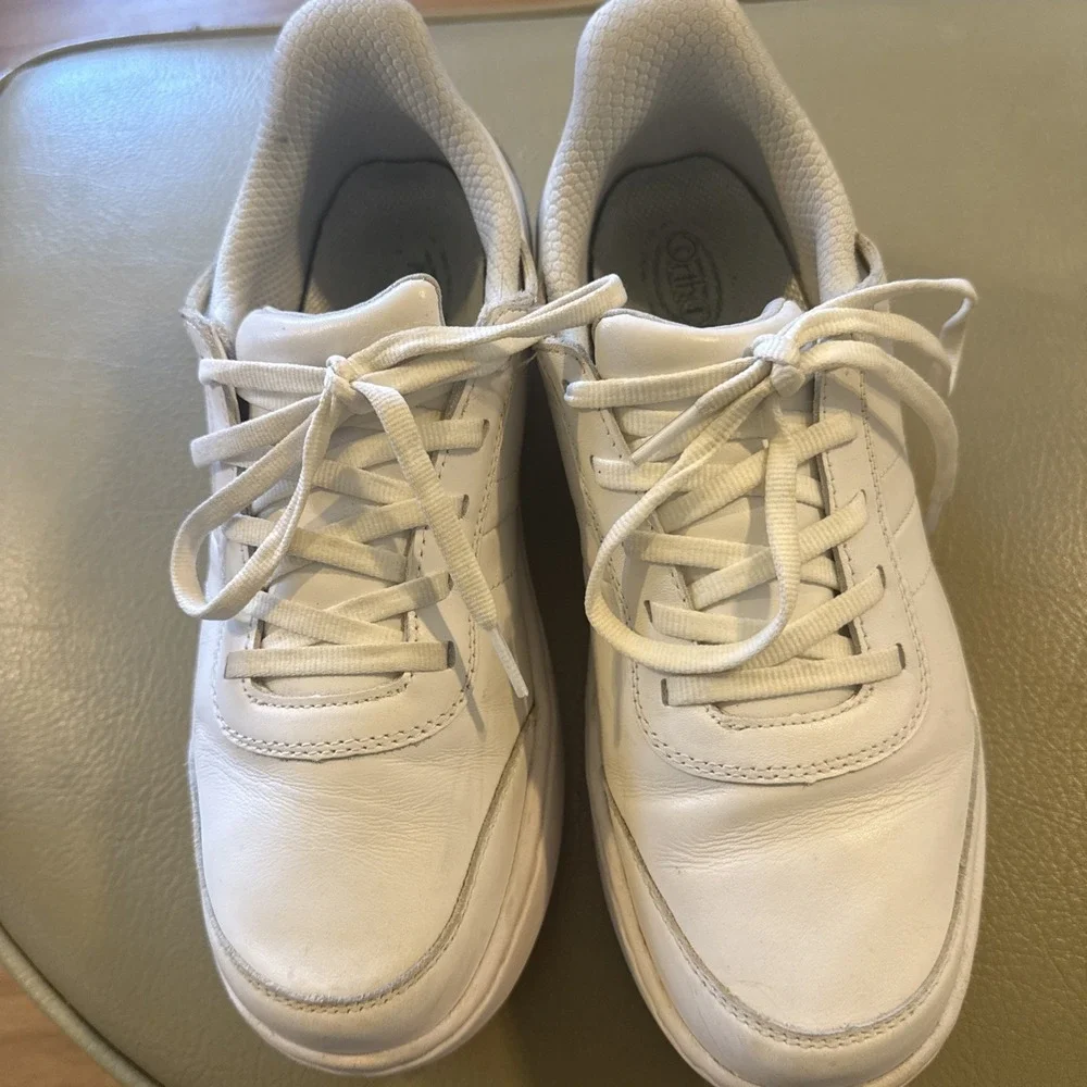 Orthofeet Wander 81104 Women 8.5 Medium White Leather‎ Hands Free Walking Shoes