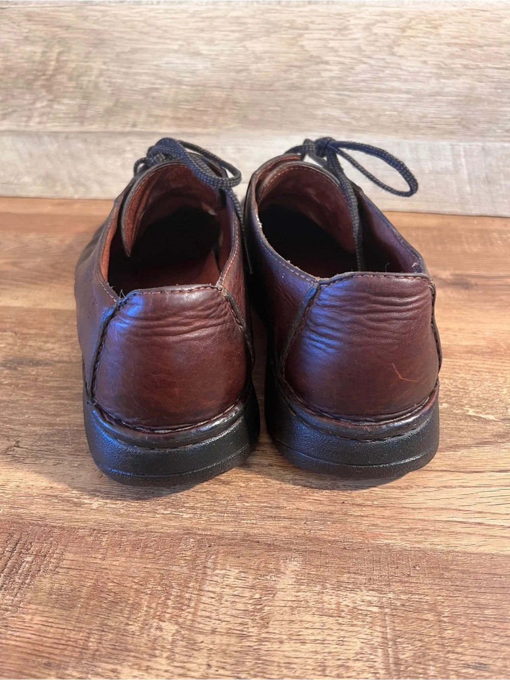 Clarks vintage dark