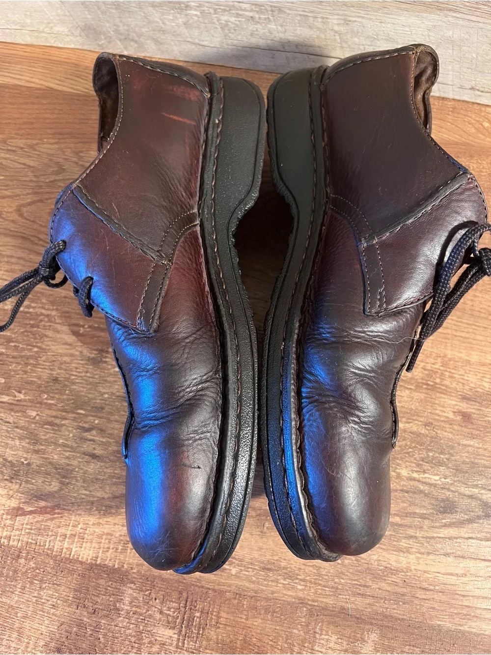 Clarks vintage dark