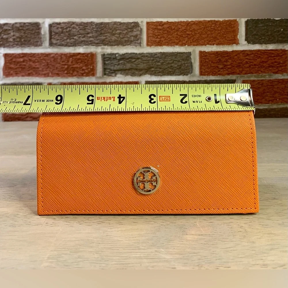 Tory Burch authentic tory