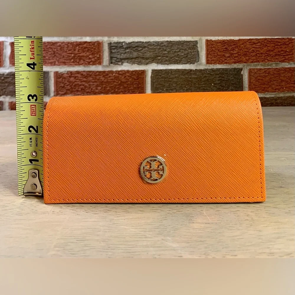 Tory Burch authentic tory