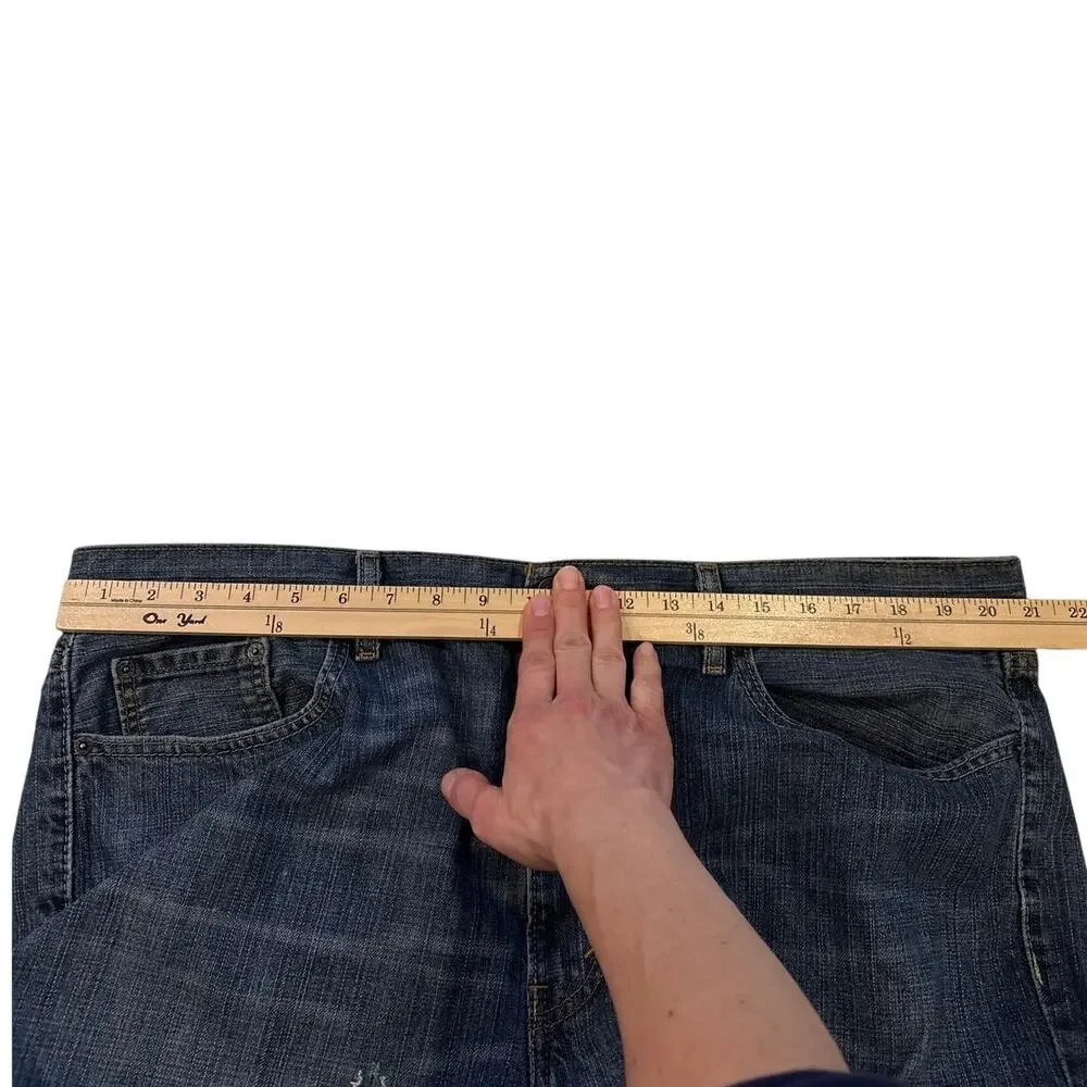 Levis levis 559