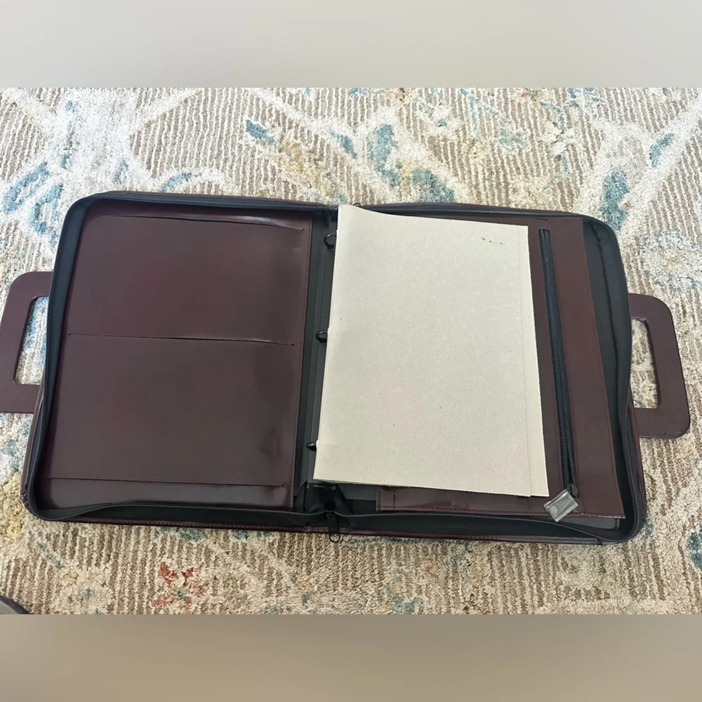Vegan Leather‎ Retractable Handles Briefcase Portfolio. Never used. Dark Brown