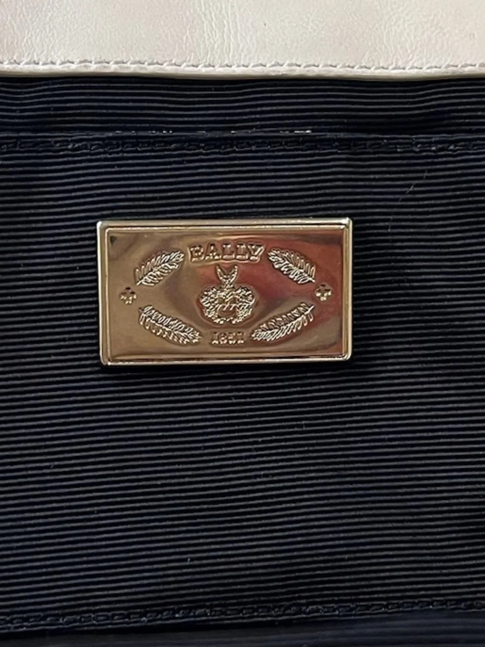 Bally elegant vintage