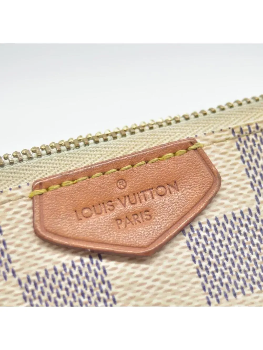 Louis Vuitton exterior corner