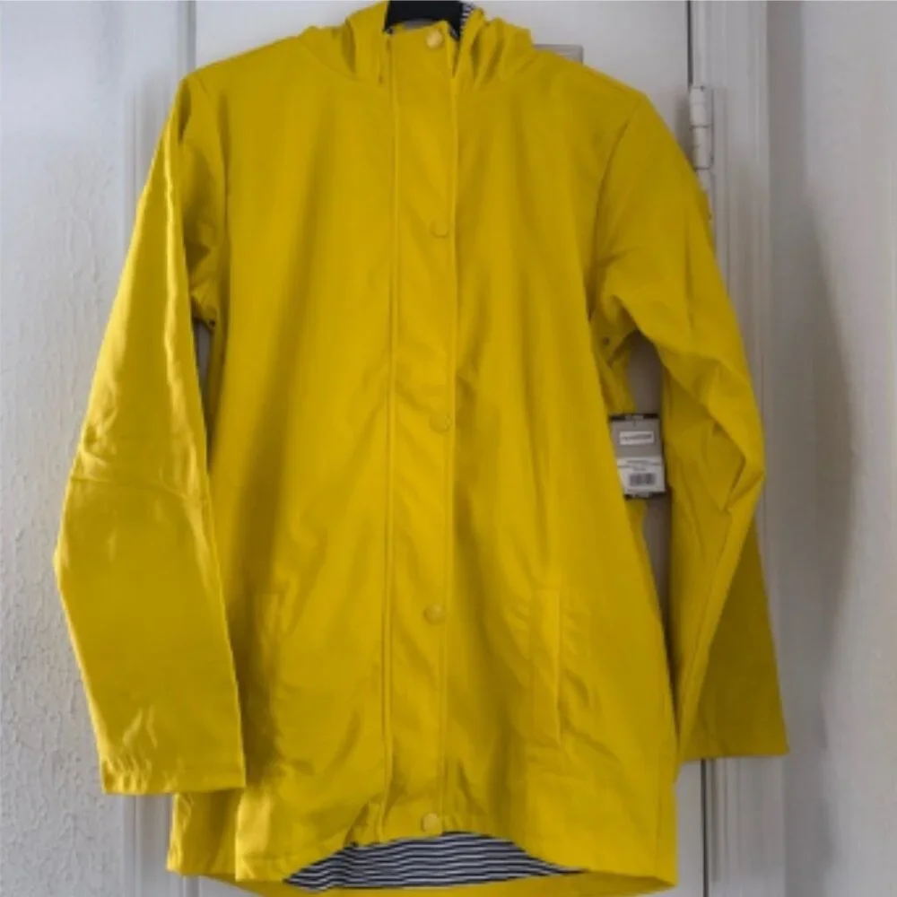 Hunter kids rain