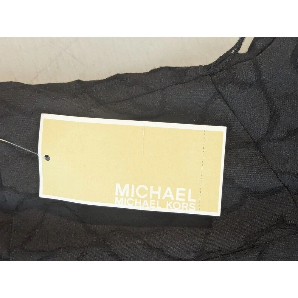 Michael Kors turn heads