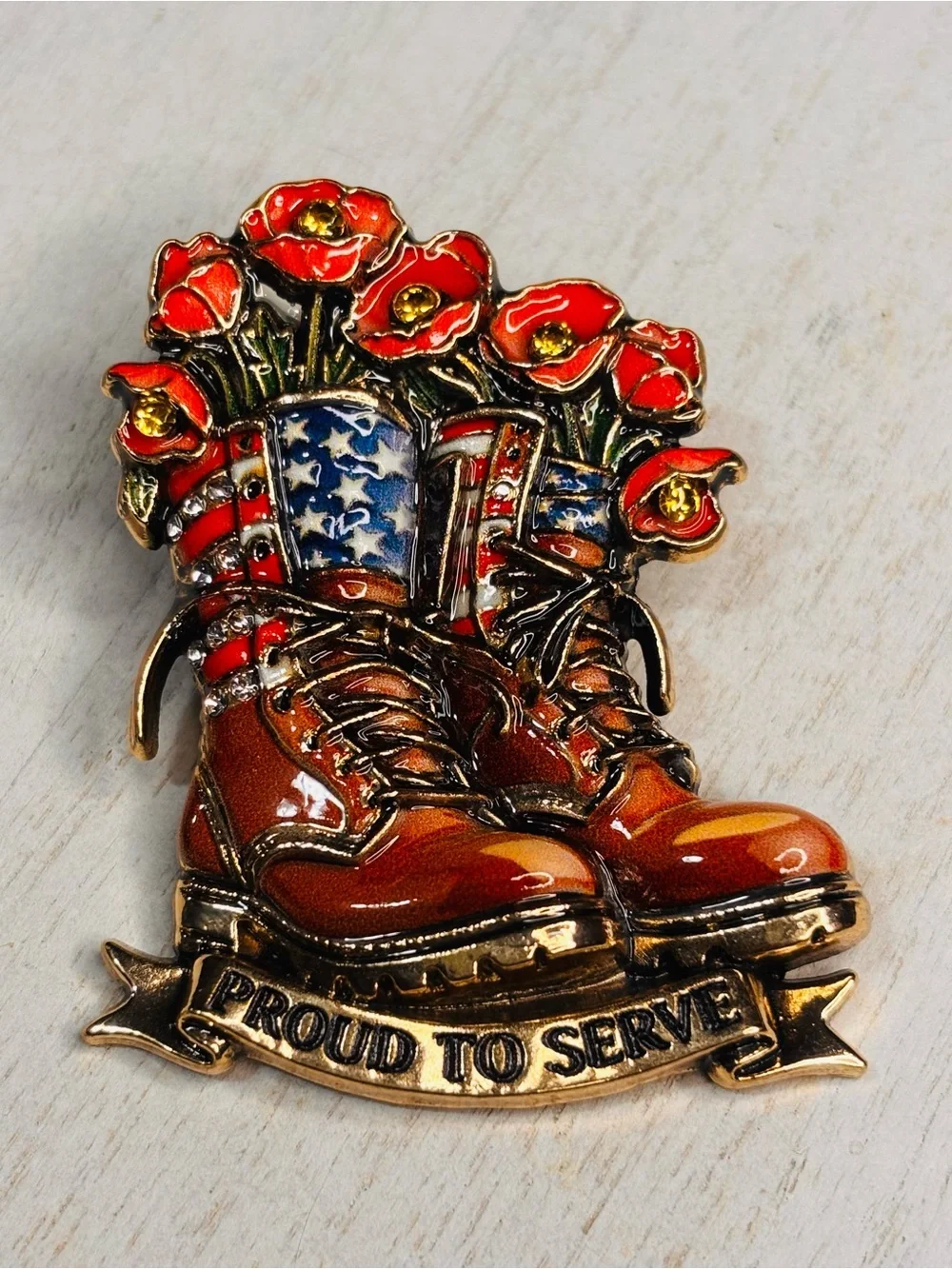 New Proud to Serve Military Combat Boots Poppy Flowers Patriotic Enamel Brooch