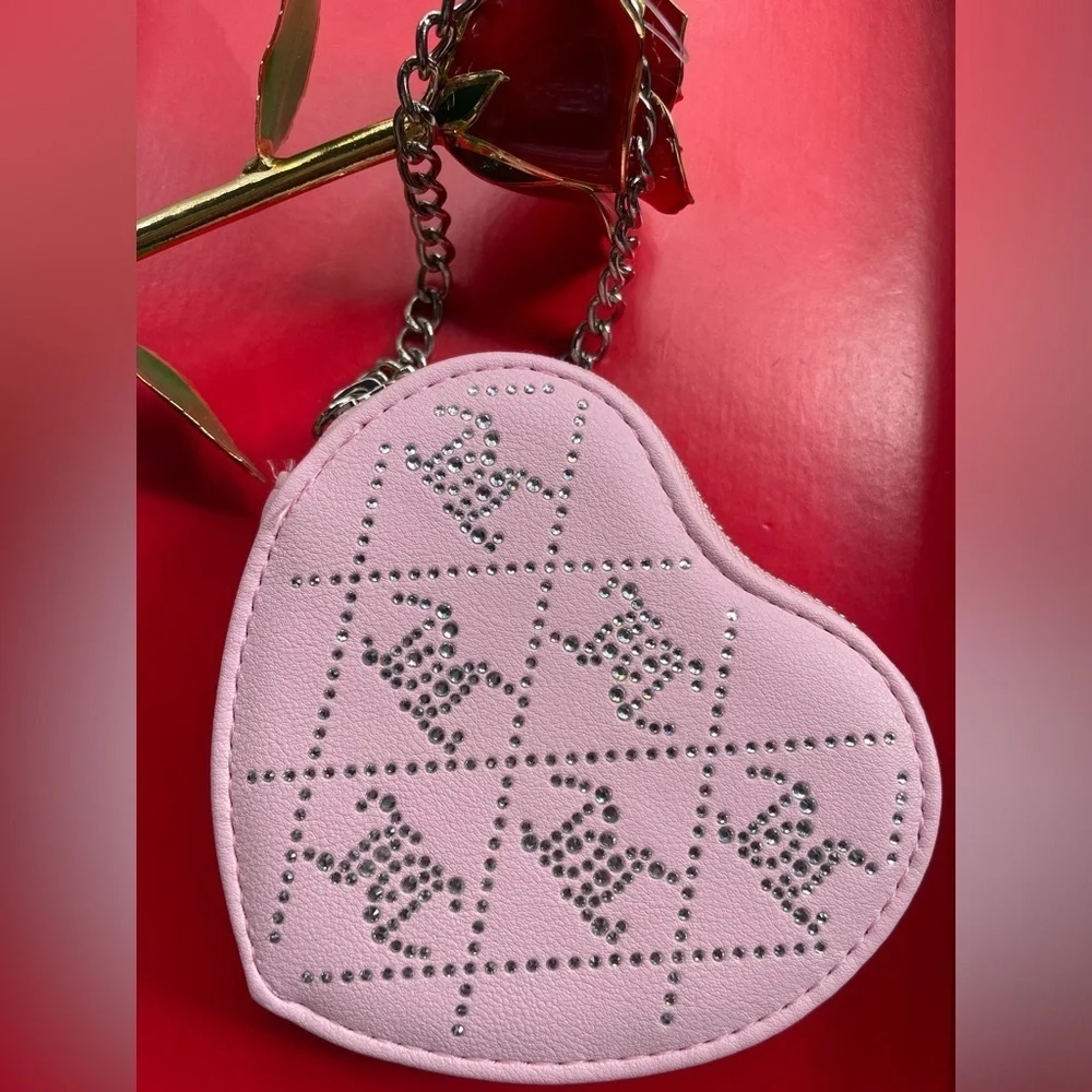 Juicy Couture 💖💖chic heart