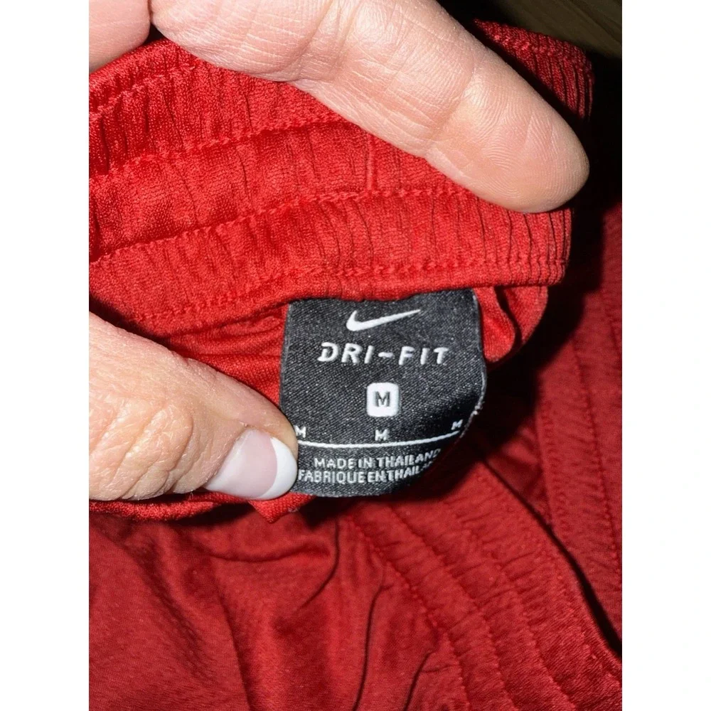 Nike boy medium