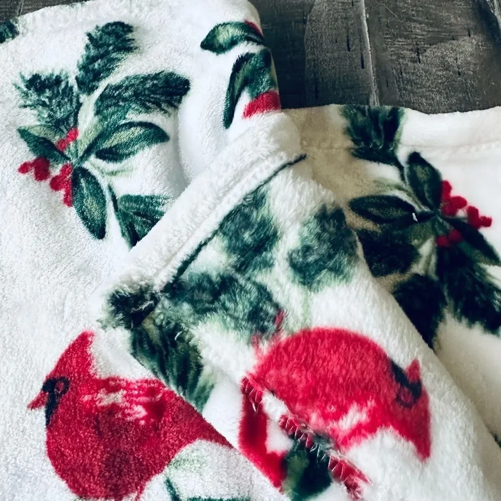 Red Cardinal Floral Christmas Holiday Plush Throw Blanket
