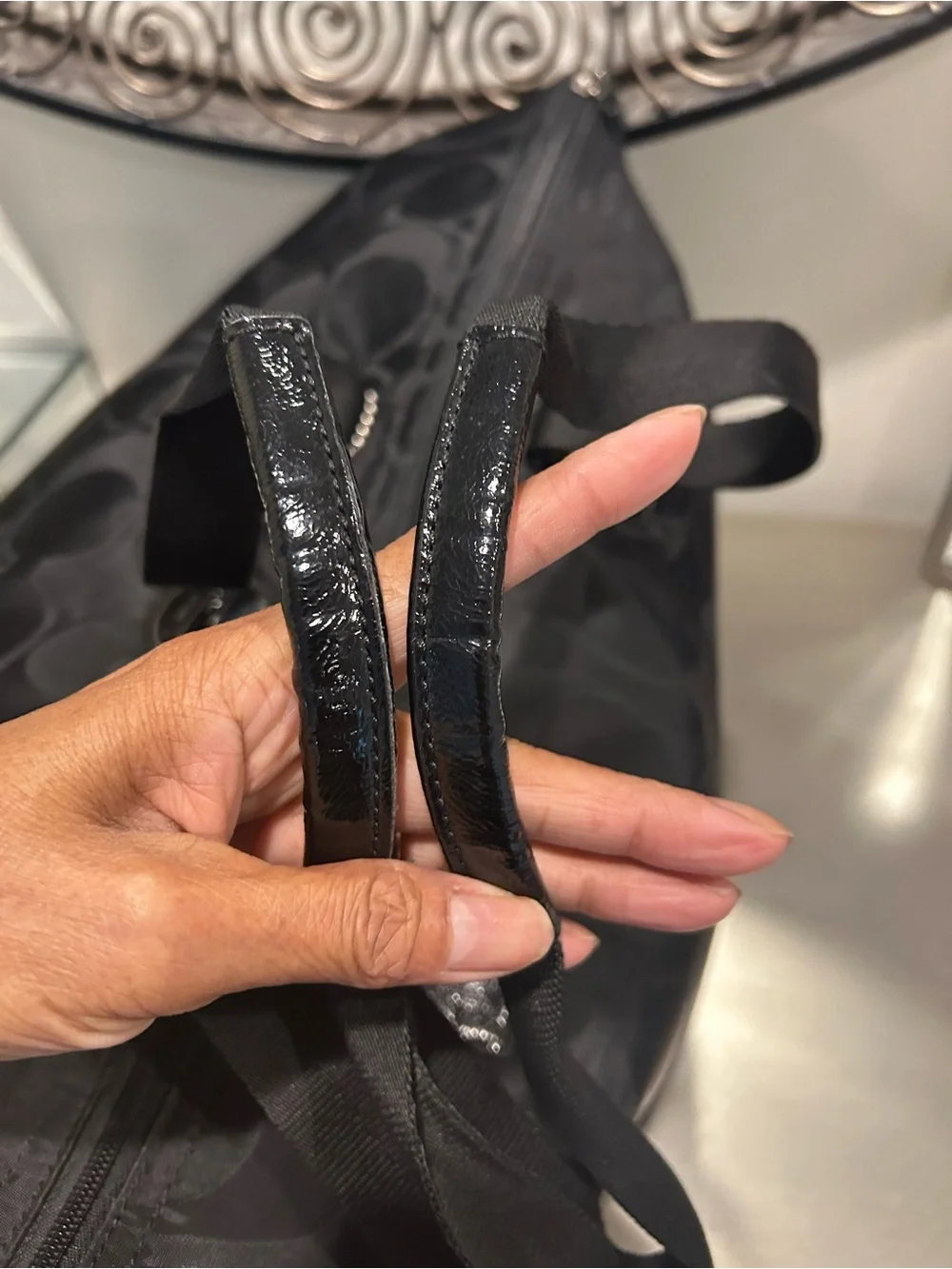 Coach roomy tote