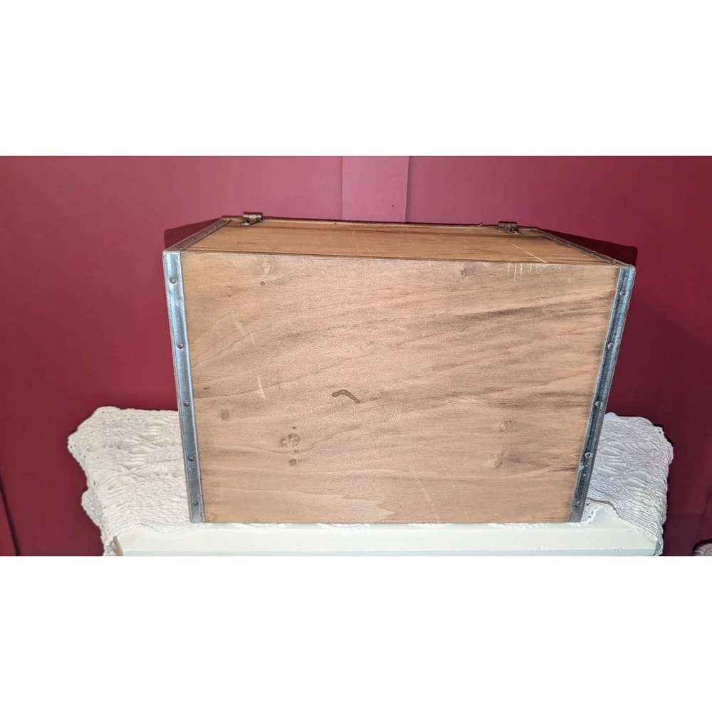 Budweiser 18x12x11 good