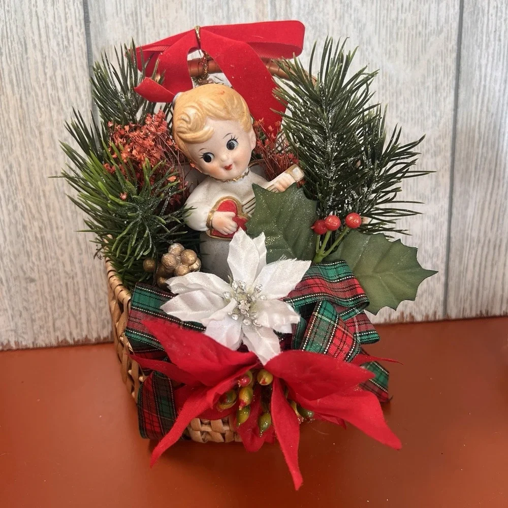Vintage Kitschy Christmas Lefton boy‎ heart guitar 60's poinsettia greenery