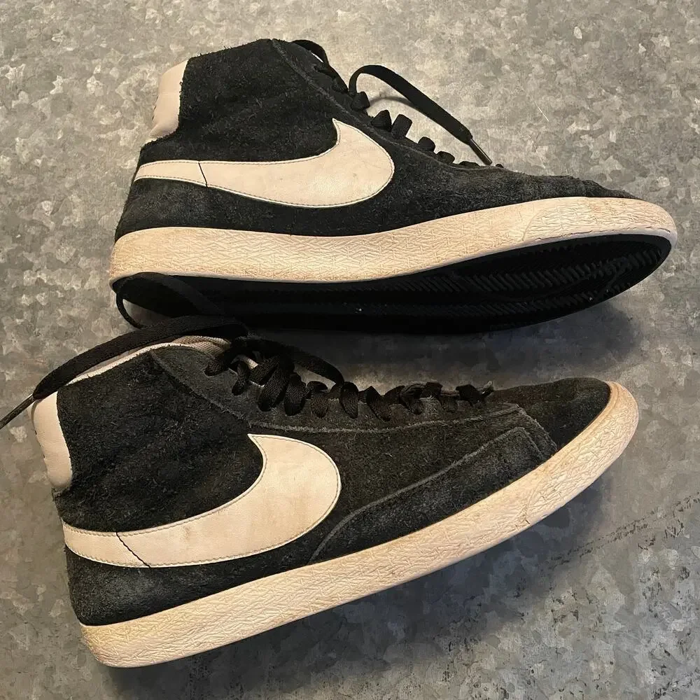 Nike blazer mid