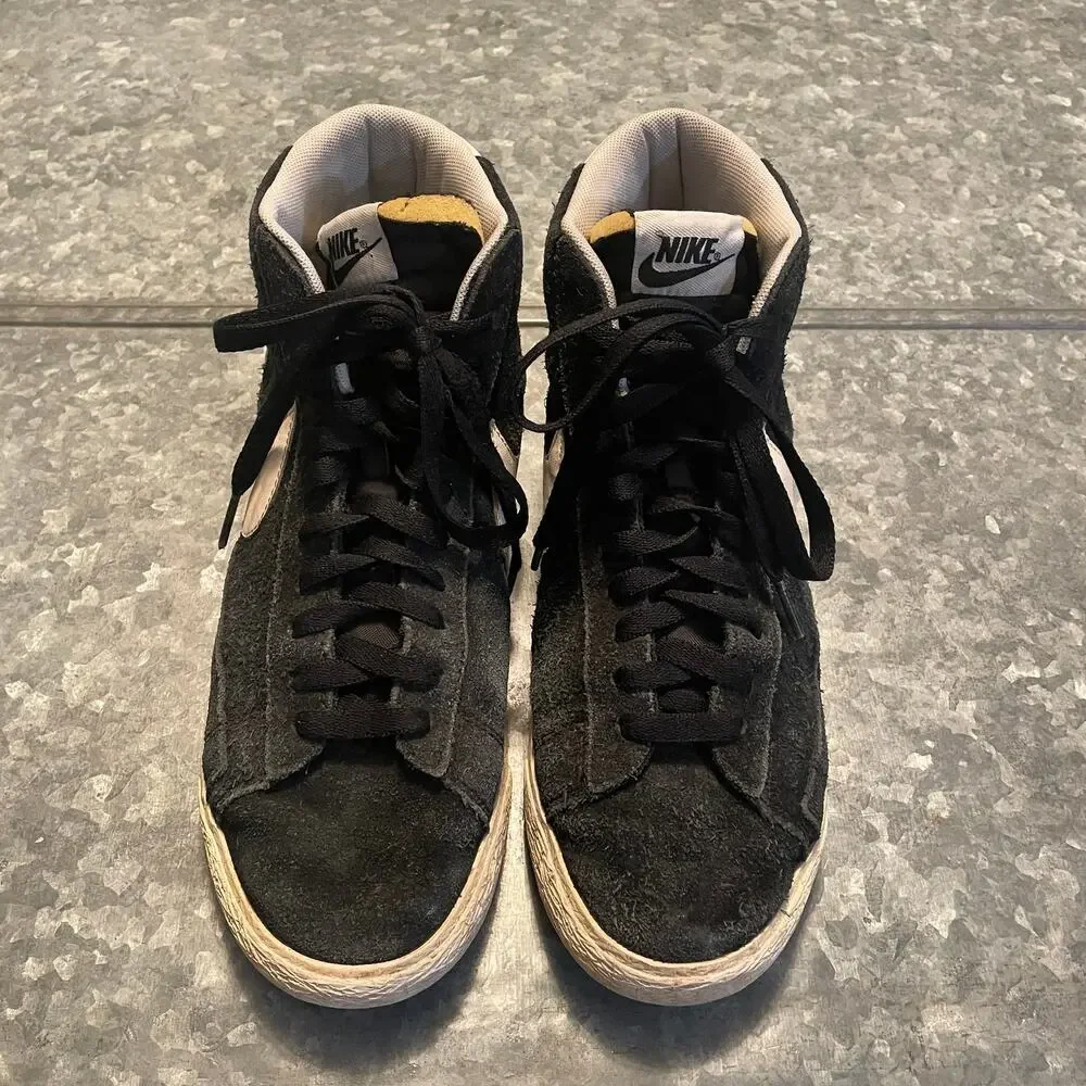 Nike blazer mid