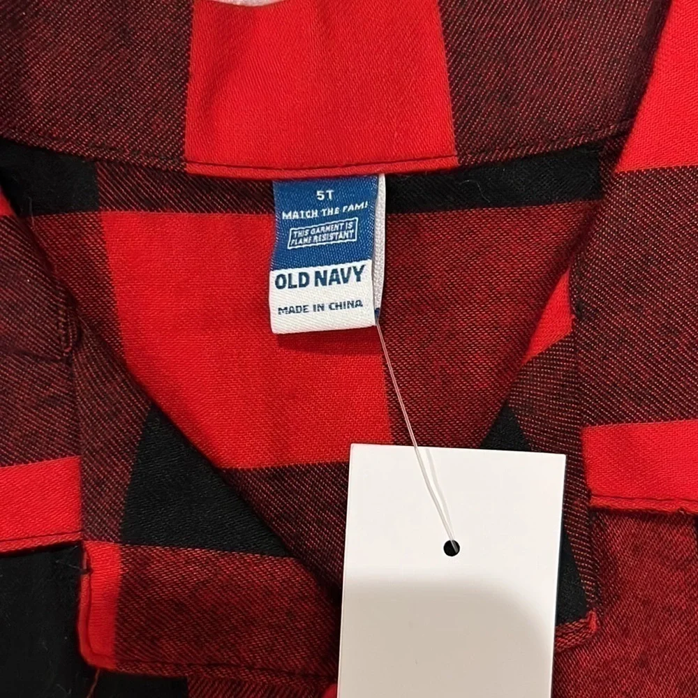 Old Navy red black