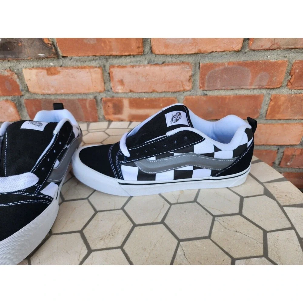 Vans cushioned color making