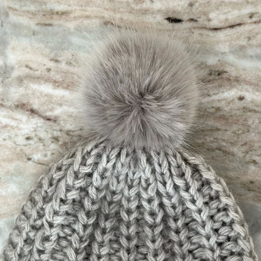 H&M grey knit
