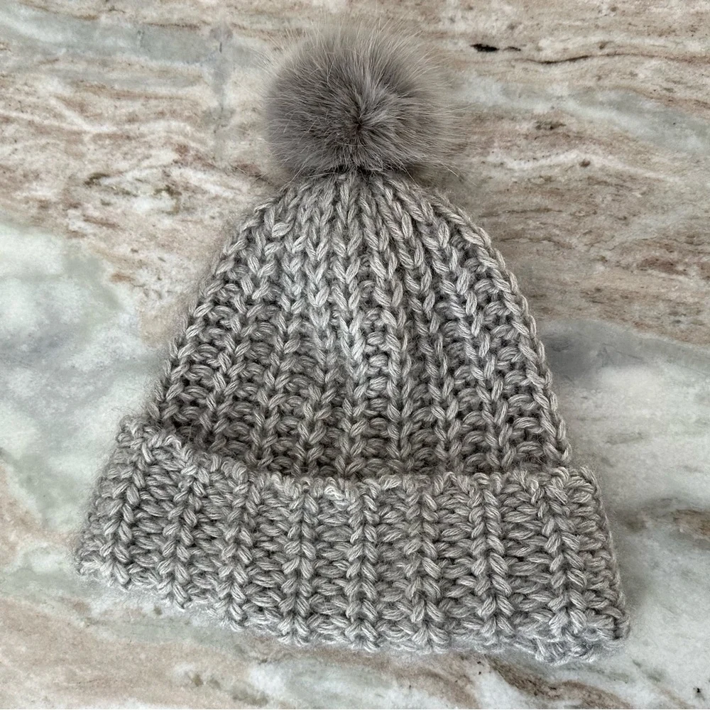 H&M grey knit