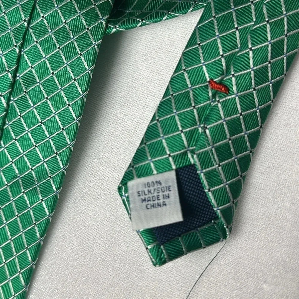 Izod green silver