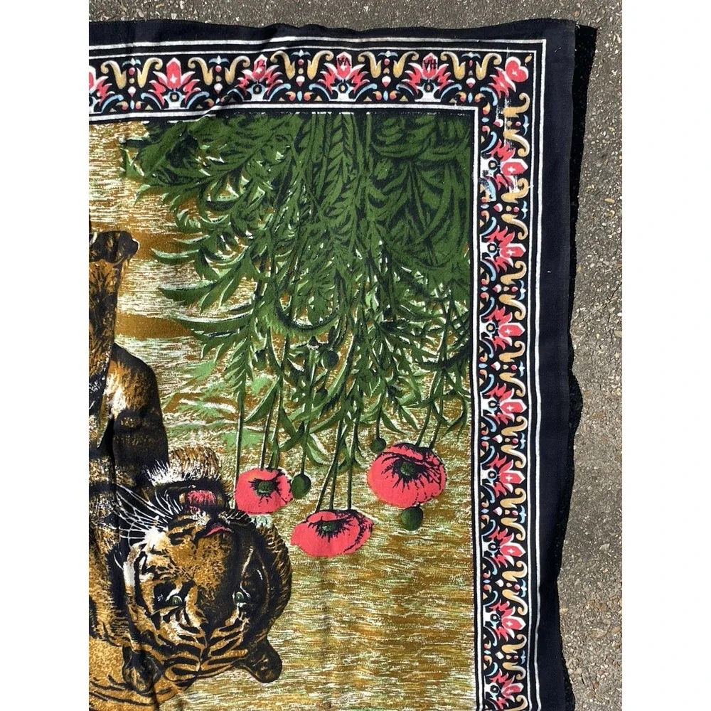 N/A tapestry tiger