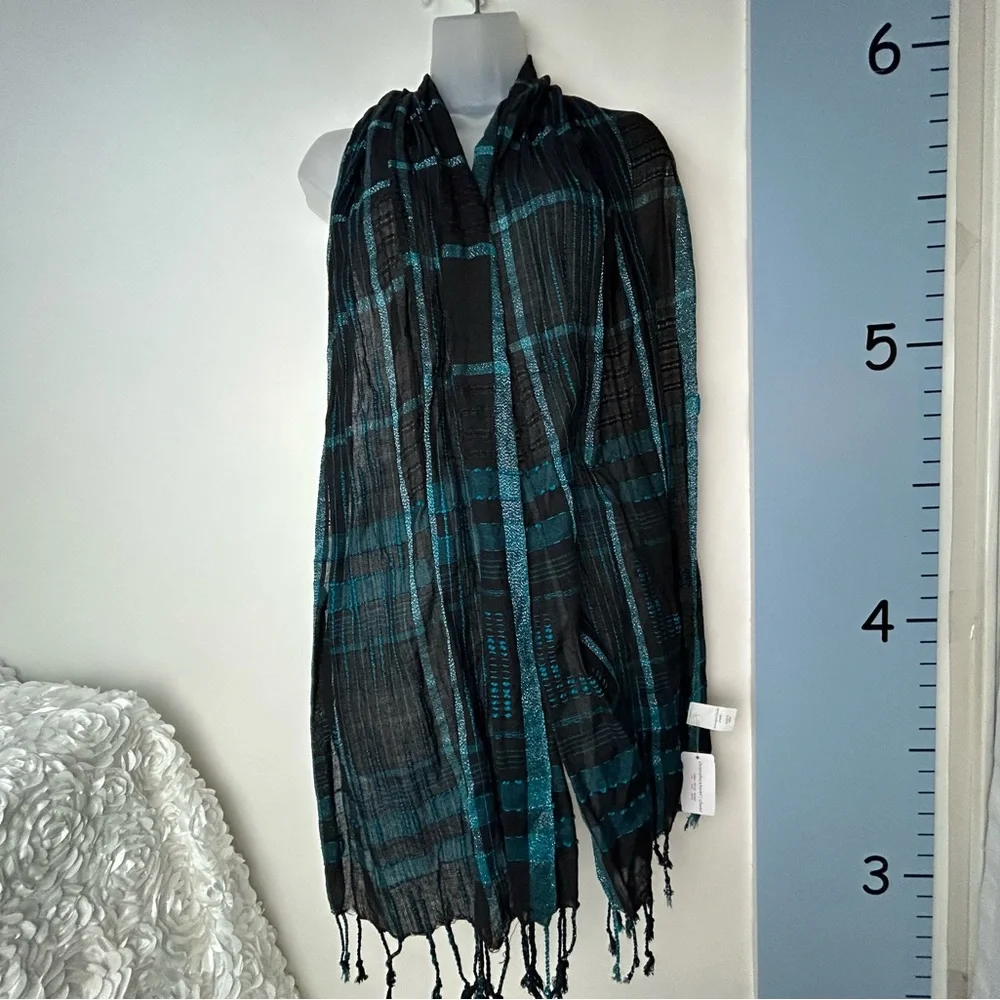 Christopher‎ & Banks CJ Banks Black/Blue Plaid Scarf NWT