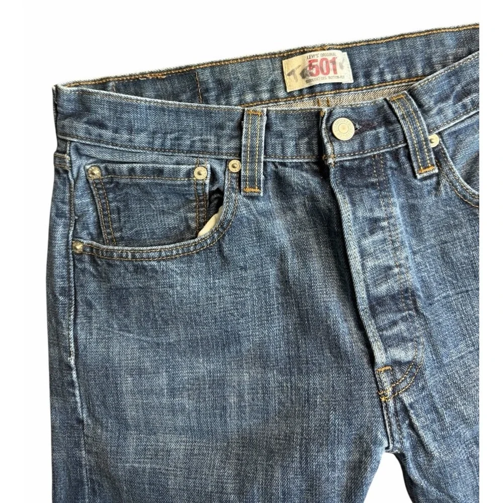 Levis measurements waist