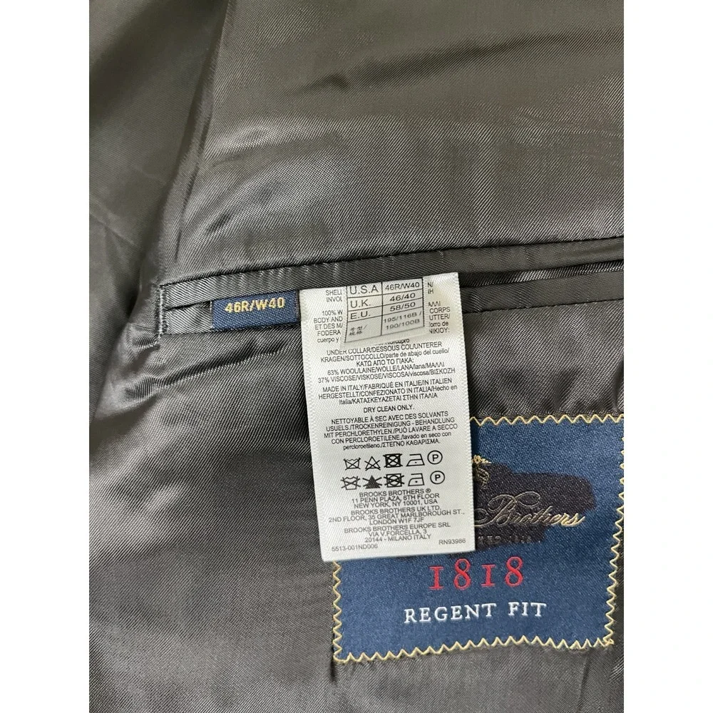 Brooks Brothers up sale