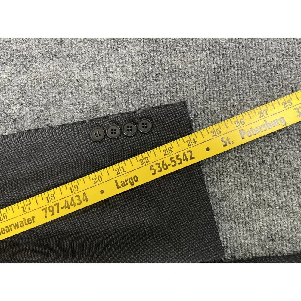 Brooks Brothers up sale