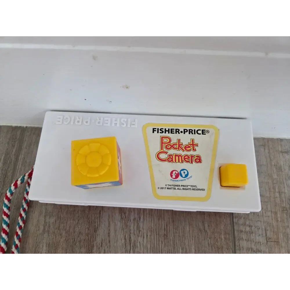 Vintage-Style Fisher-Price‎ Pocket Camera (2017 Reproduction)