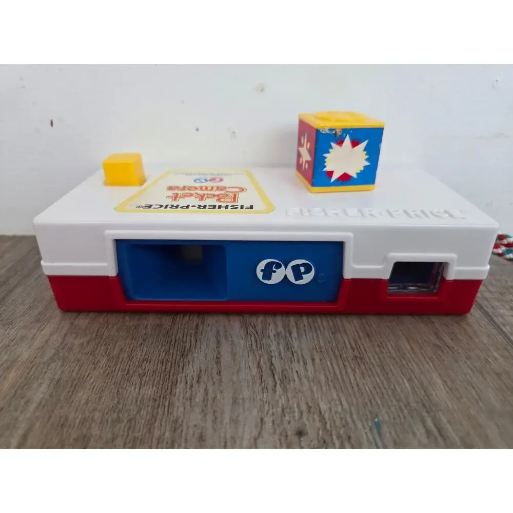 Vintage-Style Fisher-Price‎ Pocket Camera (2017 Reproduction)
