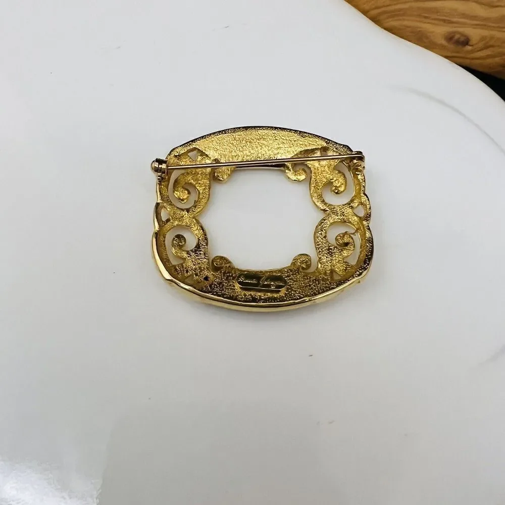 Ginnie Johansen Inc. vintage ginnie