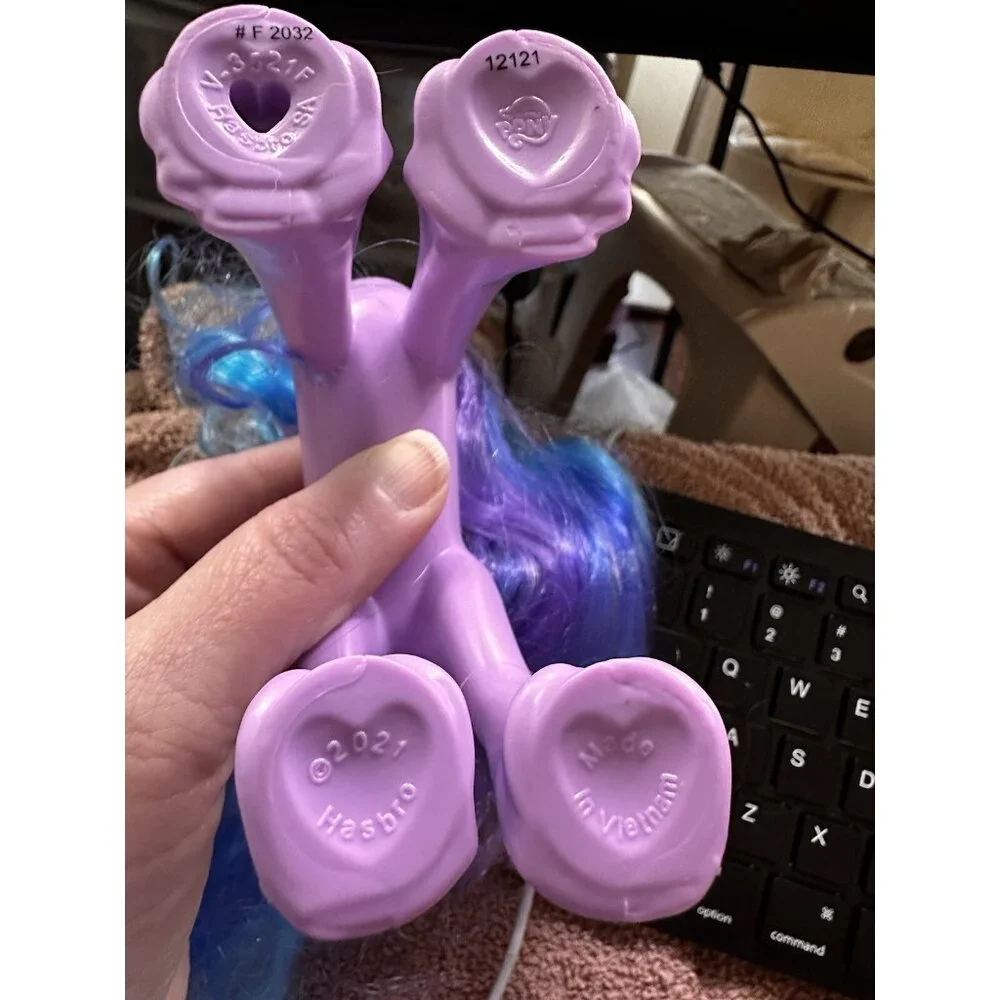 My Little Pony Movie G5 Figure Izzy Moonbow Unicorn Shining Adventures Hasbro 6”