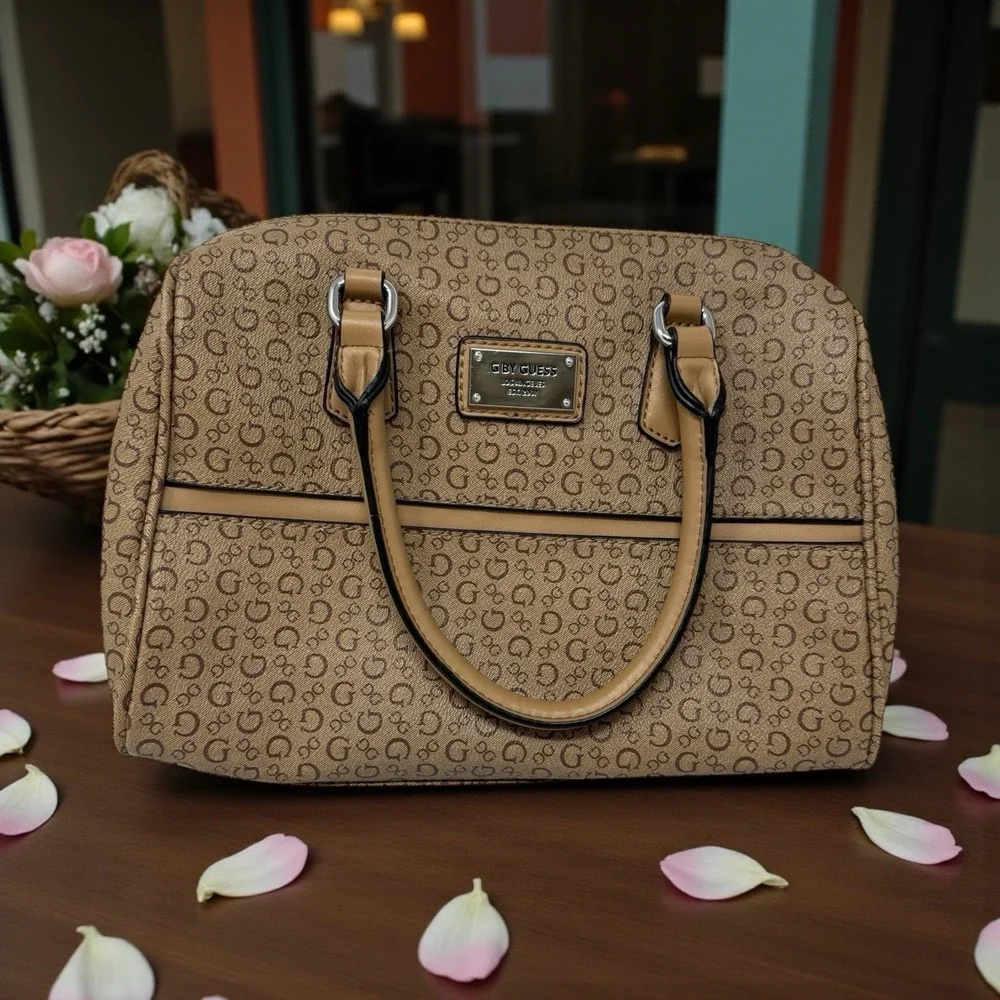 Y2K 🤑Vibes G by‎ Guess Monogram Logo Baguette Handbag Purse 2000s Logo
