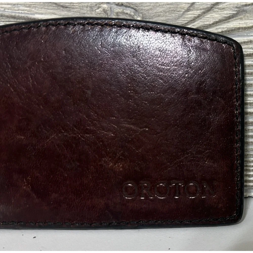 Oroton this vintage